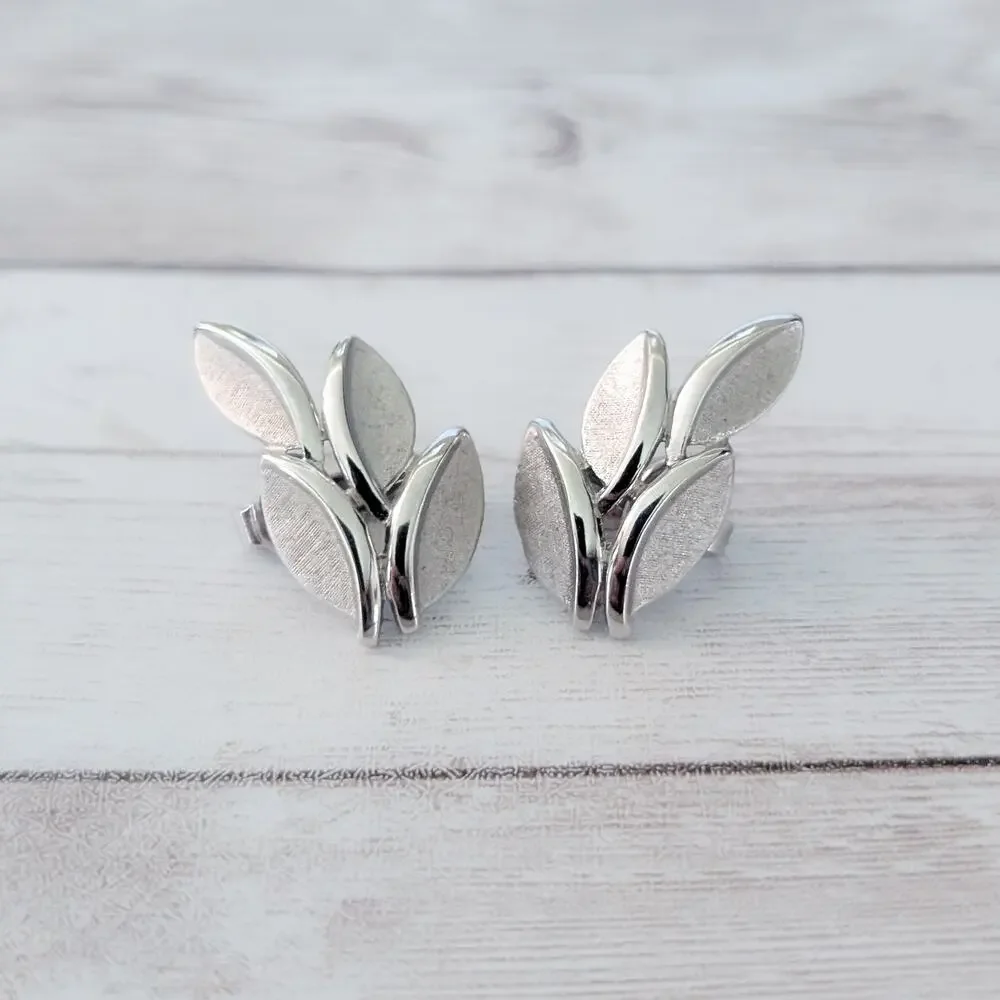 Trifari vintage clip